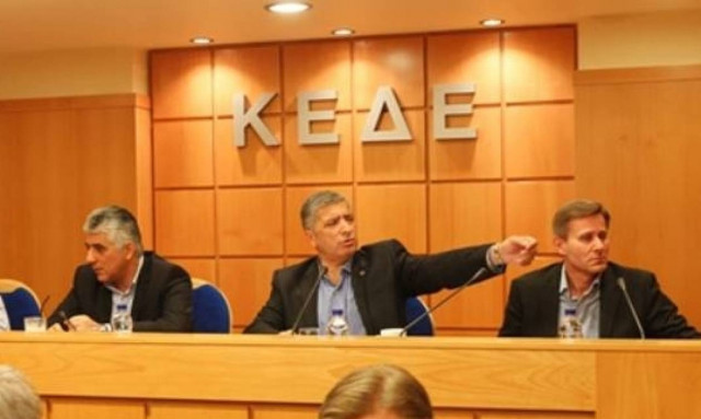 ΚΕΔΕ: Ουδέποτε δεσμεύσαμε θέσεις στο πλαίσιο της Νέας Κοινωφελούς