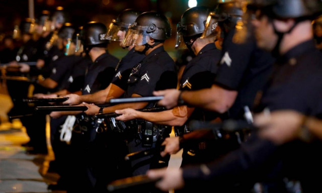 Νέες δολοφονίες Αφροαμερικανών από αστυνομικούς στις ΗΠΑ: Τρεις νεκροί στην Καλιφόρνια (Vids)