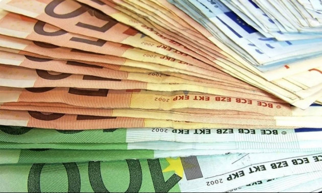 Συντάξεις: Άγριο «τσεκούρι» στα εφάπαξ με τις... ευλογίες του υπουργείου Εργασίας