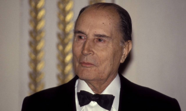 Γαλλία: Στη δημοσιότητα οι παθιασμένες επιστολές του Φρανσουά Μιτεράν στην κρυφή ερωμένη του!