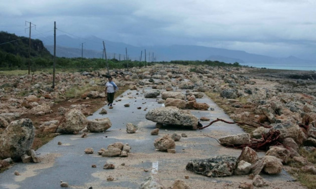 Τρόμος στις ΗΠΑ απο το φονικό τυφώνα Μάθιου - Τουλάχιστον 108 νεκροί (videos)