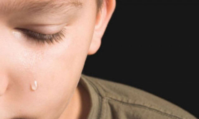 ΠΡΟΣΟΧΗ: Έτσι «χτυπούν» οι παιδεραστές – Πώς να προστατέψετε τα παιδιά σας