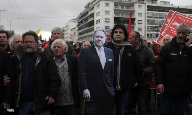 Ασφαλιστικό: Το «ρήμαξαν» τρία μνημόνια!