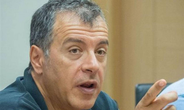 Νέες ιδέες «γειωμένες στην κοινωνία» ζήτησε ο Στ. Θεοδωράκης