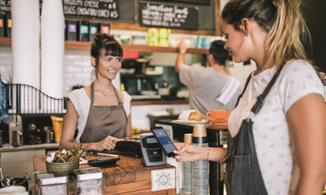 Με το smartphone πληρώνουν οι Ευρωπαίοι