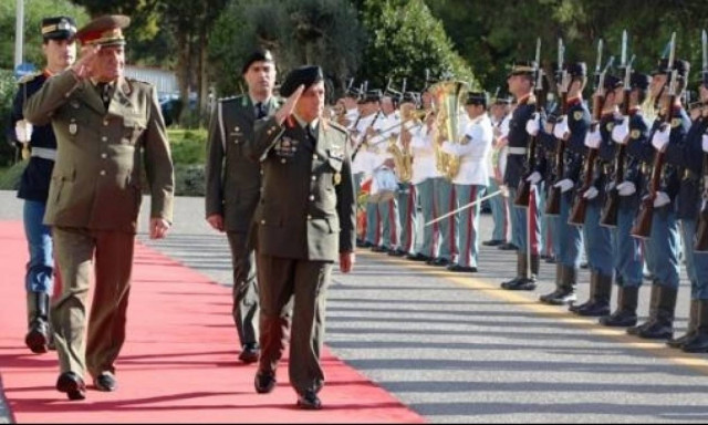 Επίσκεψη Διοικητή των Χερσαίων Δυνάμεων της Βουλγαρίας στο ΓΕΣ (pics)