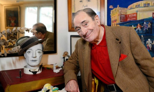 Πέθανε ο γνωστός ηθοποιός και σκηνοθέτης Πιερ Ετέξ (Vids)