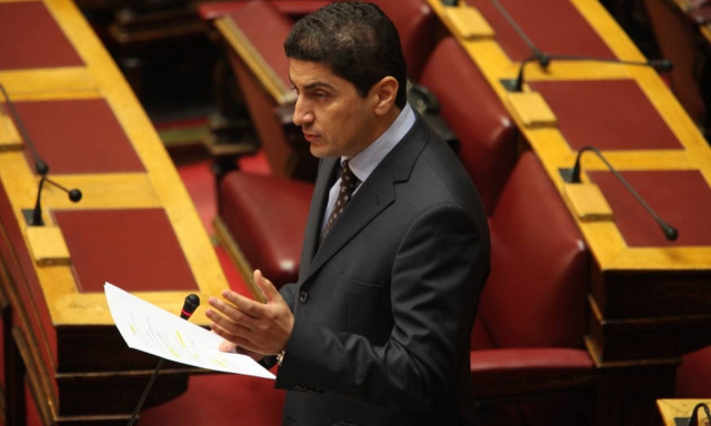 Αυγενάκης: «Πραξικόπημα» Τσίπρα - Παππά η τροπολογία για τις τηλεοπτικές άδειες