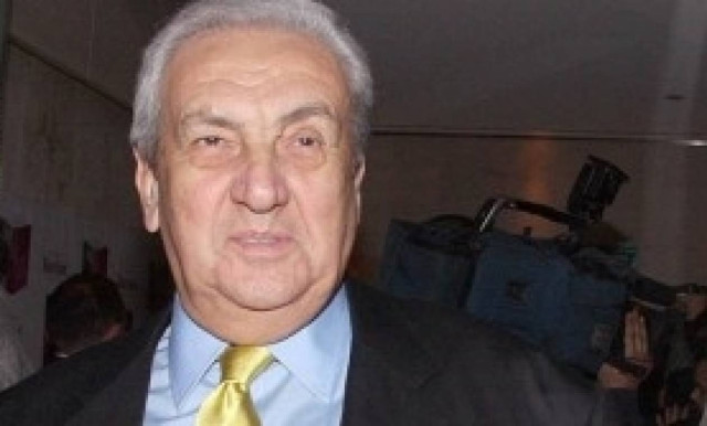 Βραδινή σύσκεψη στον Alpha. Το μαύρο πλησιάζει. Η Νικολούλη δεν βγάζει εκπομπή.