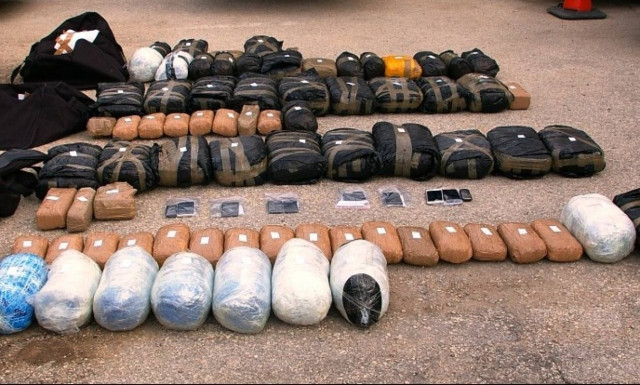 «Λαβράκι» στη Θράκη: Έκρυψαν 100 κιλά κάνναβης σε κρύπτη φορτηγού!