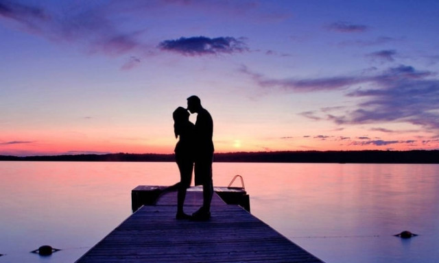 Σοκ στο πρώτο ραντεβού - «Τι στο δ@@@!» - Ξαφνικά άρχισε να τρέχει με αυτό που είδε (vid)