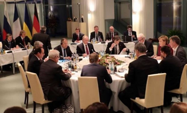 Χάρτη πορείας συμφώνησε η τετραμερής για την ειρηνευτική διαδικασία στην Ουκρανία