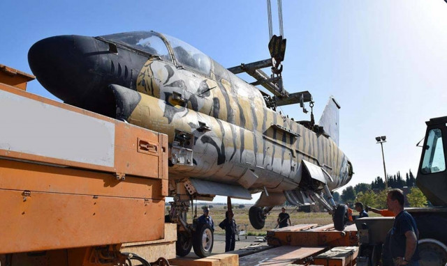 Στο Μουσείο της Πολεμικής Αεροπορίας μεταφέρθηκαν τα αποσυρμένα πολεμικά αεροσκάφη (pics)