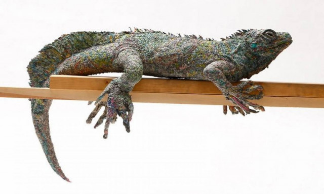 Κι όμως! Δεν φαντάζεστε από τι είναι φτιαγμένα αυτά τα ρεαλιστικά γλυπτά ζώων (Vid+Pics)