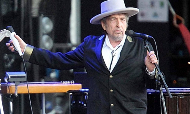 O Μπομπ Ντίλαν έσβησε την αναφορά για το Νόμπελ - Έξαλλοι μαζί του στη Σουηδική Ακαδημία