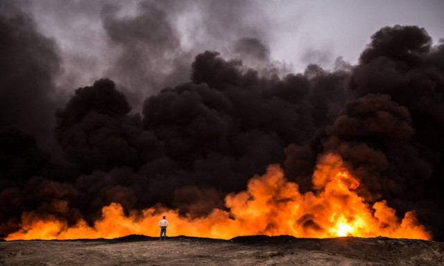 Ταχύτερα από το αναμενόμενο επελαύνει ο στρατός στη Μοσούλη -  Εντυπωσιακά πλάνα από τις μάχες (Vid)