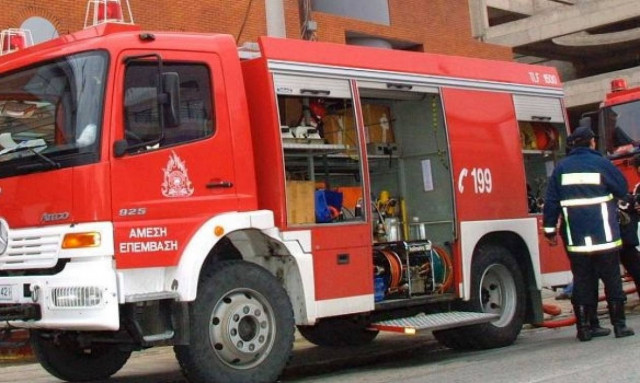 Ένας νεκρός από πυρκαγιά στον Πειραιά