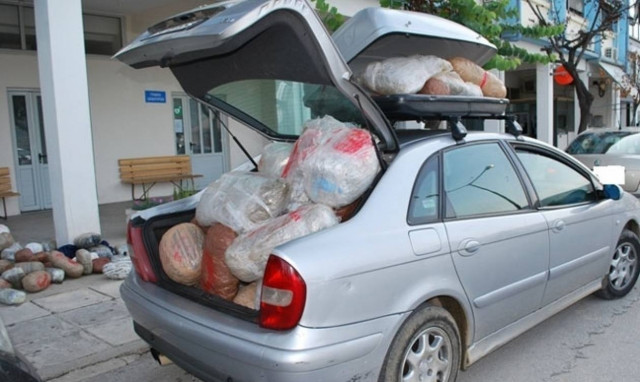 Θεσπρωτία: Το Ι.Χ. «ξεχείλιζε» από κάνναβη