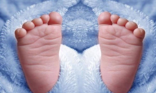 Κρήτη: Πλησίασαν το μωρό τους κι έπαθαν σοκ με αυτό που είδαν