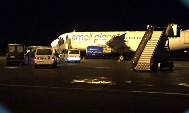 Συναγερμός: Μαχητικά υποχρέωσαν επιβατικό αεροσκάφος σε αναγκαστική προσγείωση