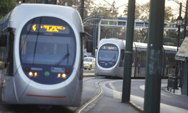 Εισιτηριοδιαφυγή και χρέη δοκιμάζουν τις αστικές συγκοινωνίες