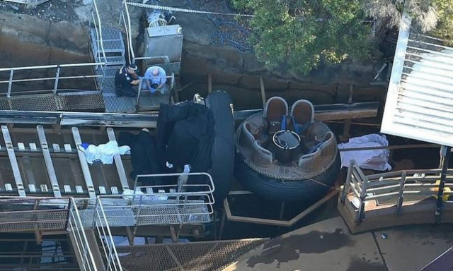 Dreamworld: Four killed on Australian theme park ride
