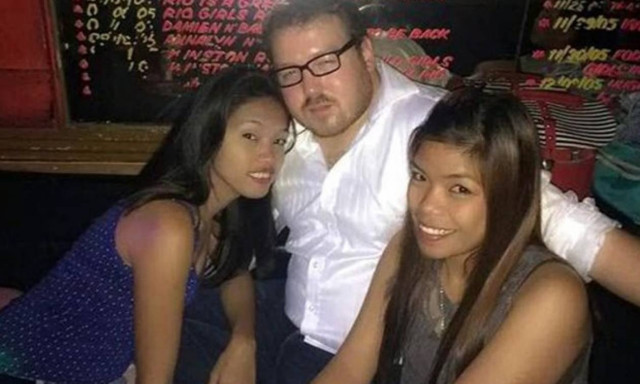 Φρικιαστικά βίντεο με τα αρρωστημένα βασανιστήρια του σαδιστή τραπεζίτη στις ιερόδουλες που έσφαξε