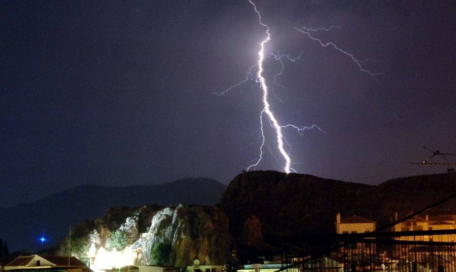 Η ΕΜΥ προειδοποιεί: Έρχονται έντονα καιρικά φαινόμενα τις επόμενες ώρες