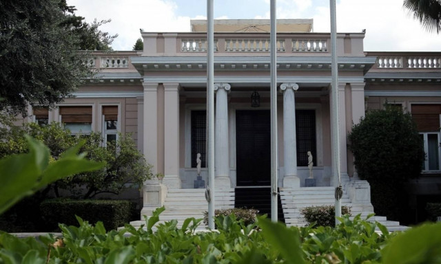 Τηλεοπτικές άδειες - Μαξίμου σε ΝΔ: Τον τόπο τον κυβερνούν οι δημοκρατικά εκλεγμένες κυβερνήσεις