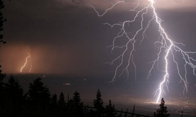 ΠΡΟΣΟΧΗ: Ξεκινά το κύμα κακοκαιρίας σε λίγη ώρα - Πού θα «χτυπήσουν» τα ακραία καιρικά φαινόμενα