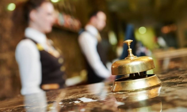 Φταίει η φοροδιαφυγή για την πτώση των τουριστικών εσόδων;