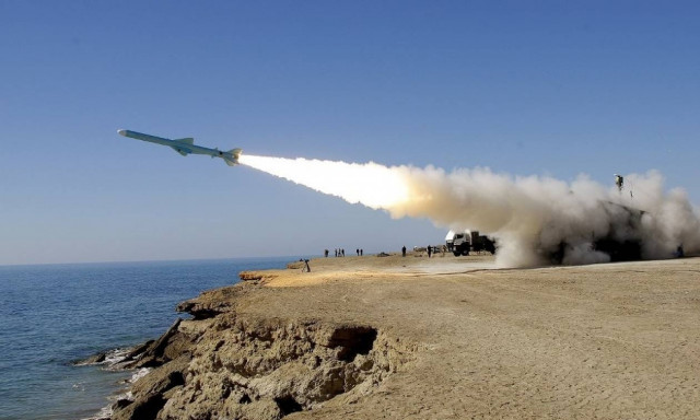 Ανεβαίνει η ένταση στην Αραβική Χερσόνησο - Οι Χούτι εκτόξευσαν πύραυλο προς την Μέκκα!