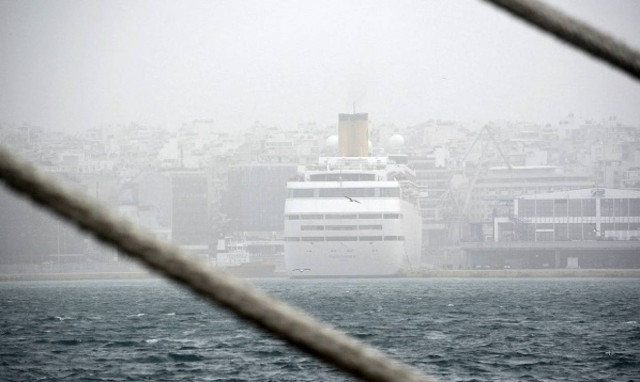 Κανονικά τα δρομολόγια των πλοίων από Πειραιά - Ραφήνα - Λαύριο