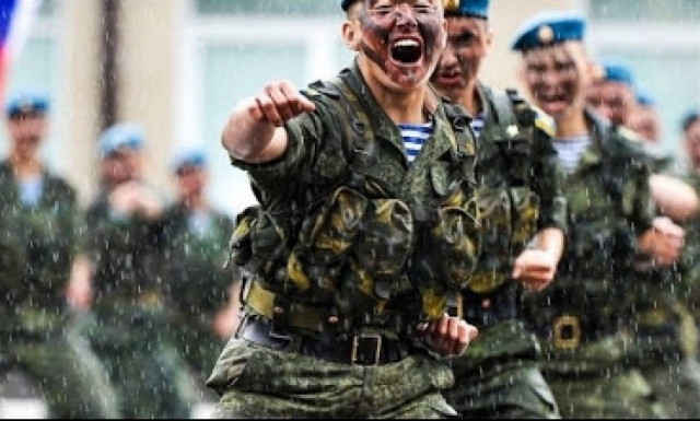 Οι Ρώσοι αλεξιπτωτιστές μαθαίνουν αραβικά, κινεζικά και περσικά