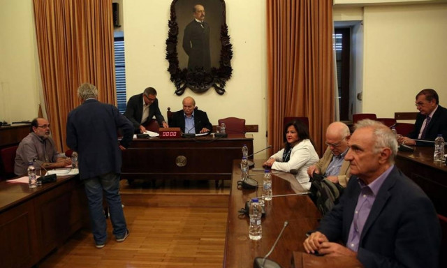 Ραγδαίες εξελίξεις - Αποσύρθηκε η υποψηφιότητα Πολύδωρα - Ναυάγιο στη διάσκεψη για το ΕΣΡ