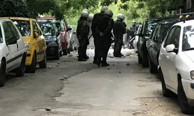 Επεισόδια στο κέντρο της Αθήνας - Σύγκρουση αστυνομικών με αντιεξουσιαστές (photo)