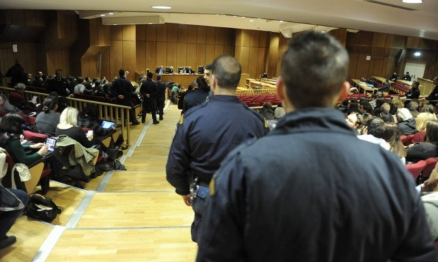 Δίκη Χρυσής Αυγής: Εντάσεις, συνθήματα και τελικά... οριστική διακοπή