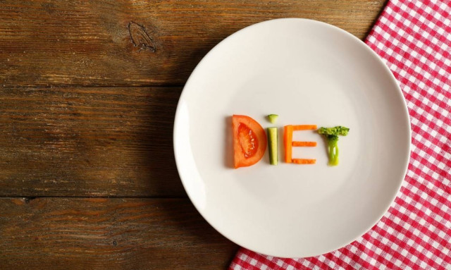 Η δίαιτα που έγινε viral: Χάστε 4 κιλά με παγωτό και σουβλάκι!