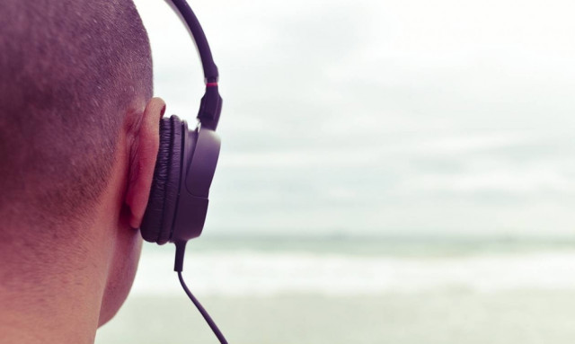 Γιατί μερικά τραγούδια κολλάνε στο μυαλό μας;