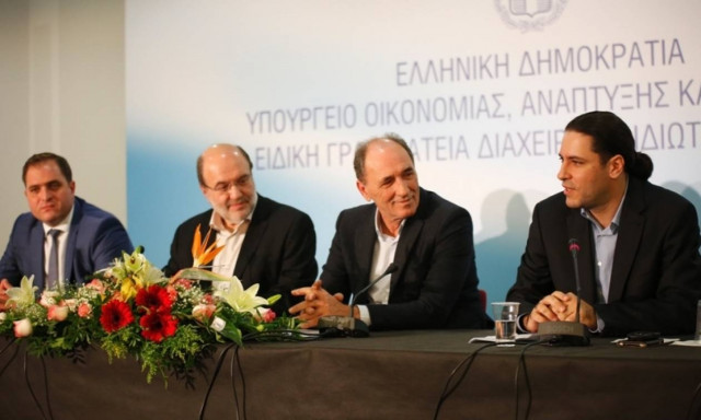 Σταθάκης: Να γίνει απομείωση των κόκκινων δανείων