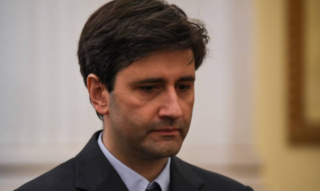 «Καταζητείται» ο Γιώργος Χουλιαράκης (photo)