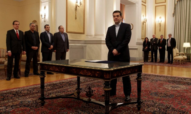 Ορκωμοσία κυβέρνησης LIVE: Ανοίγει ο δρόμος για πρόωρες εκλογές!