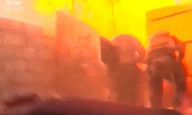 Βίντεο σοκ: Αυτοκίνητο-βόμβα εξερράγη μπροστά σε δημοσιογράφους στο Ιράκ