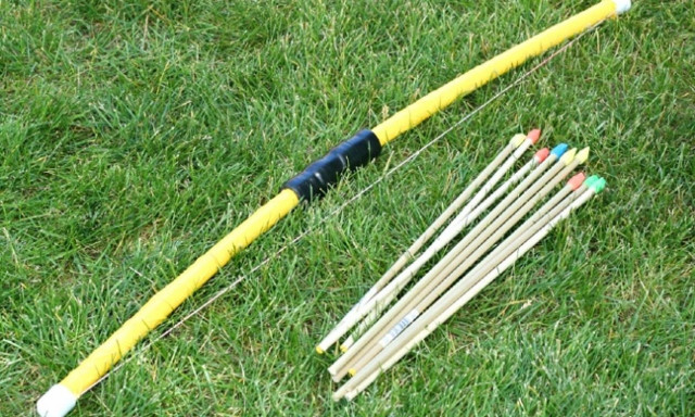 Australian burglar shot with bow and arrow