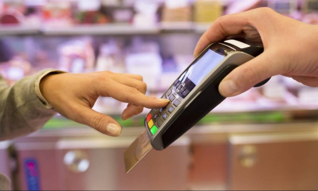 Φορολογικό: Έξτρα αφορολόγητο με τη χρήση πλαστικού χρήματος