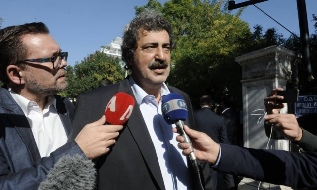 Πολάκης για Αχτσιόγλου: Κάτω τα χέρια σας από την κοπελιά