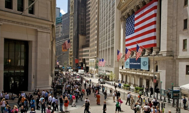 Εκλογές ΗΠΑ 2016: Με «κομμένη την ανάσα» περιμένει το Χρηματιστήριο το νικητή των εκλογών