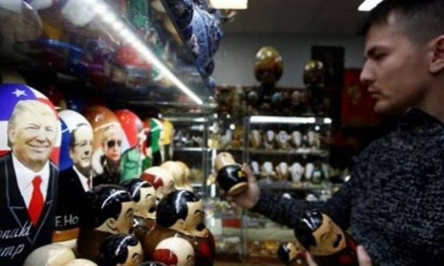 Εκλογές ΗΠΑ: Κάνουν θραύση οι μπαμπούσκες με τη μορφή του Τραμπ - «Εξαφανισμένη» η Χίλαρι