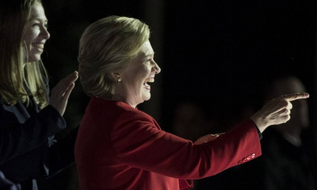 Εκλογές ΗΠΑ 2016: Ψήφισε η Χίλαρι Κλίντον (vid)