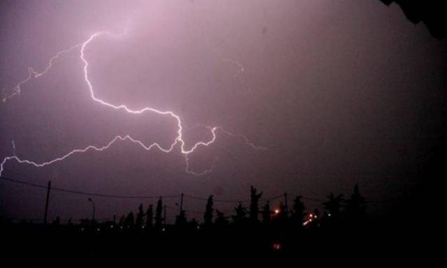 Πλησιάζει η κακοκαιρία: Ισχυρές βροχές και καταγίδες - Ποιες περιοχές θα πληγούν